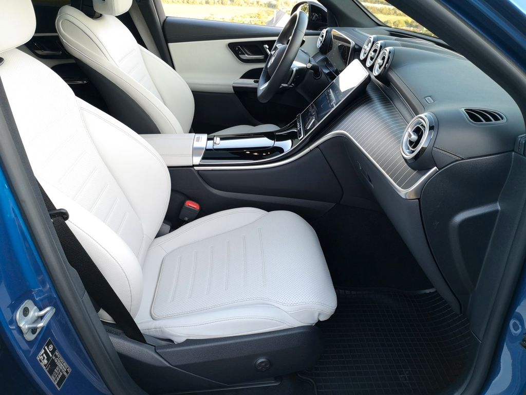 Mercedes-Benz GLC 300 2023