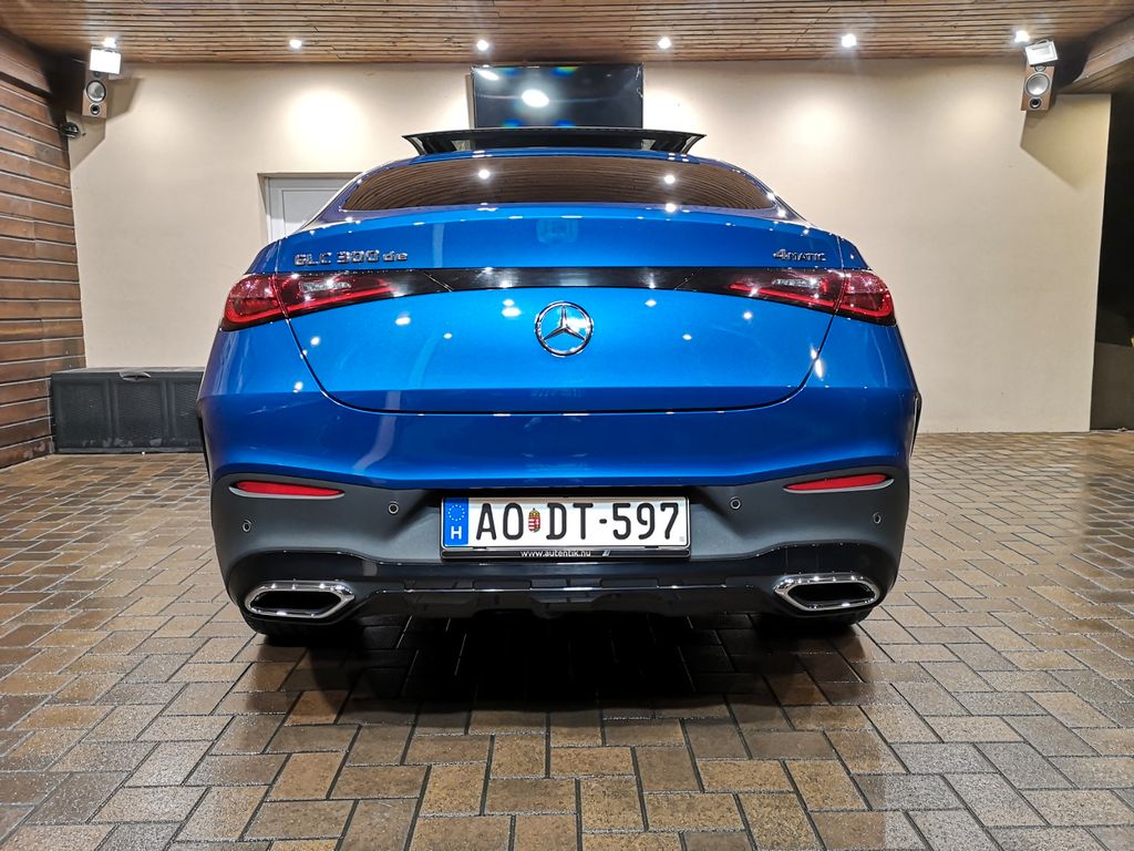 Mercedes-Benz GLC 300 2023