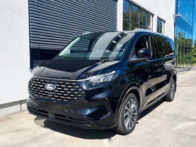 Ford Tourneo Custom 2025