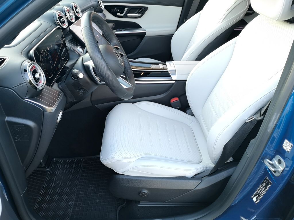 Mercedes-Benz GLC 300 2023