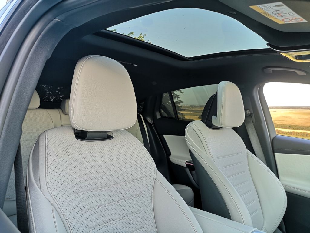 Mercedes-Benz GLC 300 2023