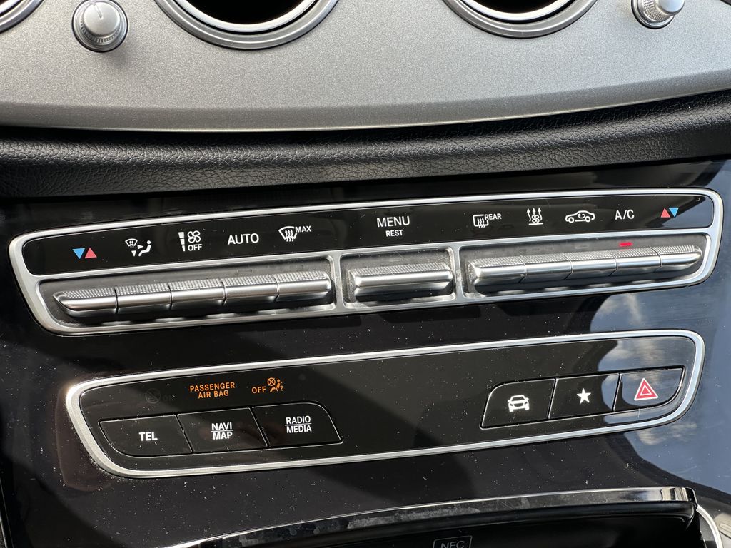 Mercedes-Benz E 300 2022