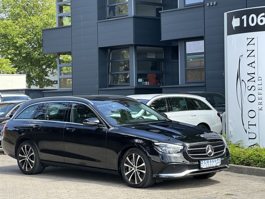 Mercedes-Benz E 300 2022