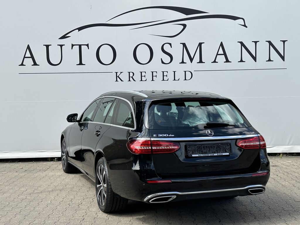 Mercedes-Benz E 300 2022