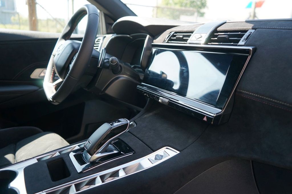 DS Automobiles DS7 (Crossback) 2024