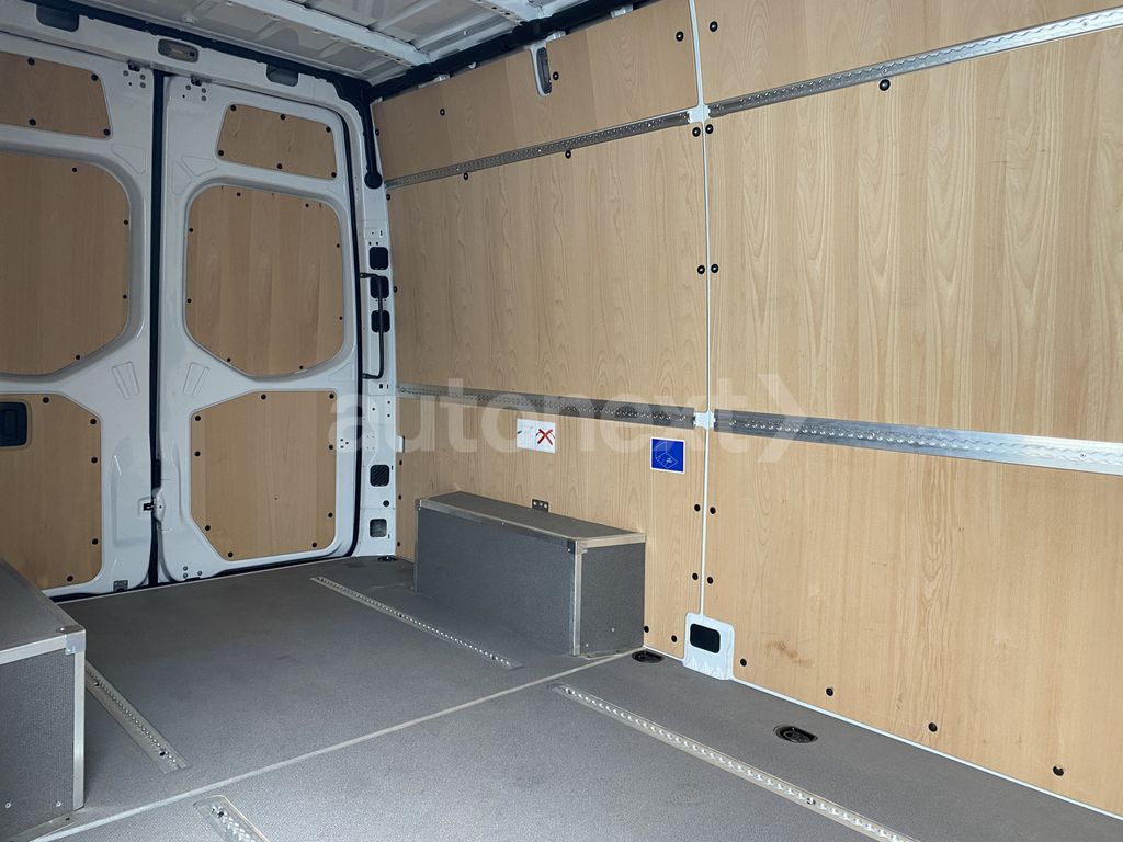 Mercedes-Benz Sprinter 2024