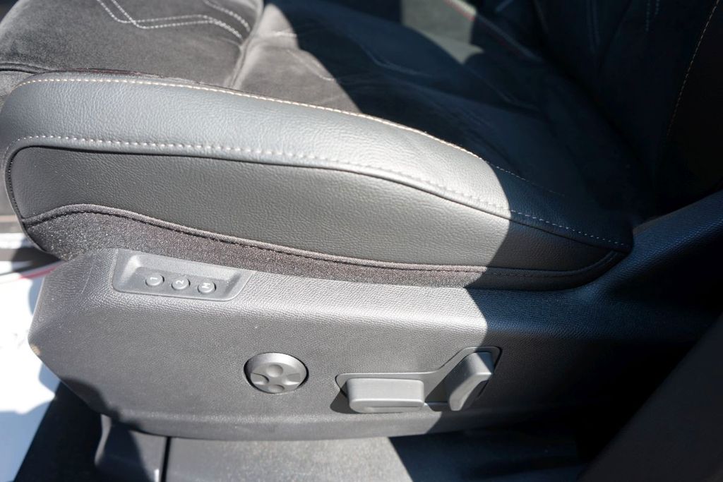 DS Automobiles DS7 (Crossback) 2024