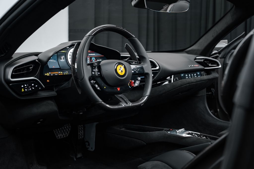 Ferrari 296 GTS 2025