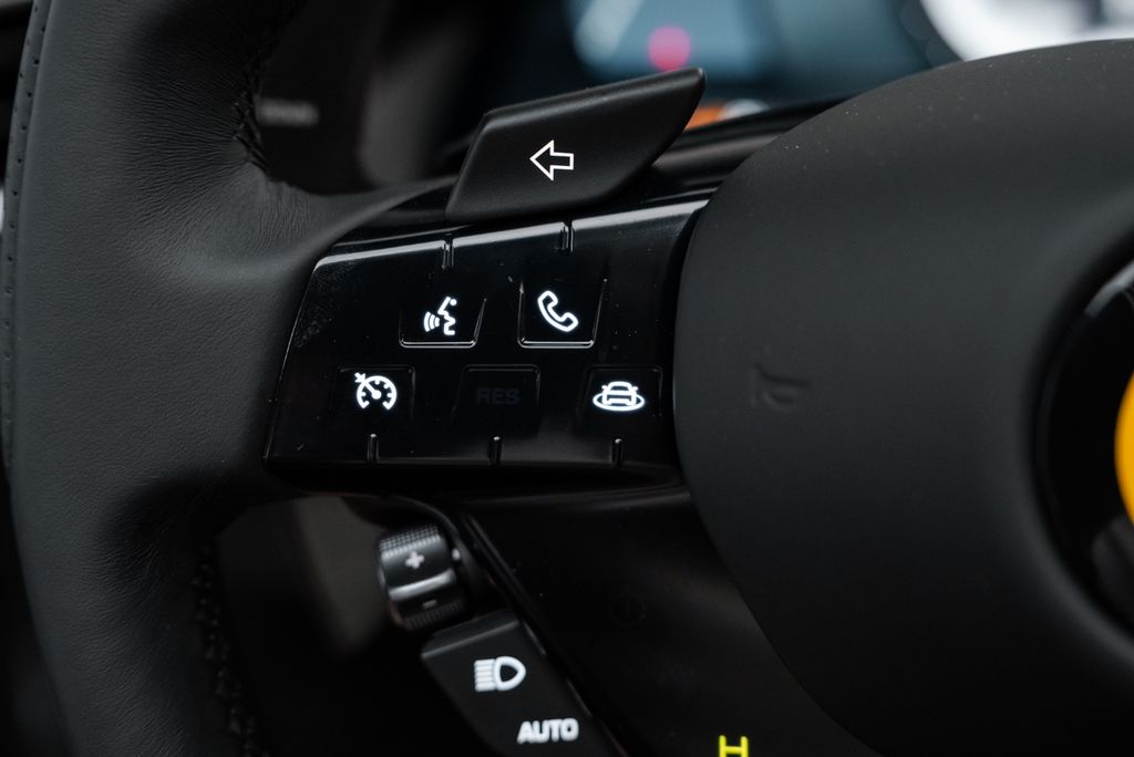 Ferrari 296 GTS 2025