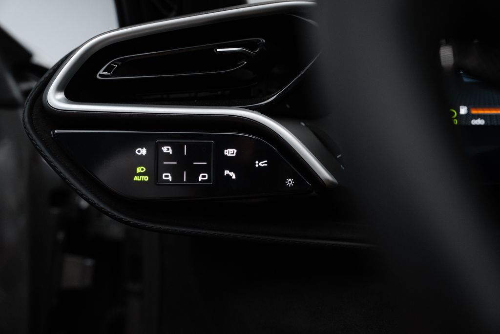 Ferrari 296 GTS 2025