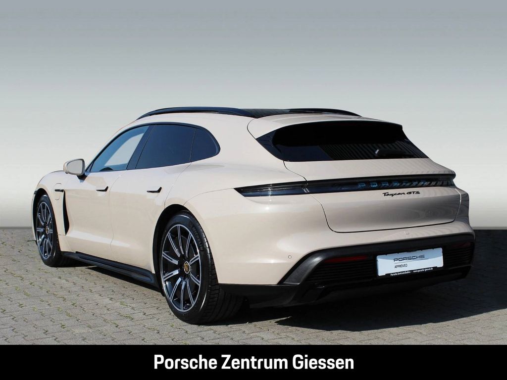 Porsche Taycan 2023