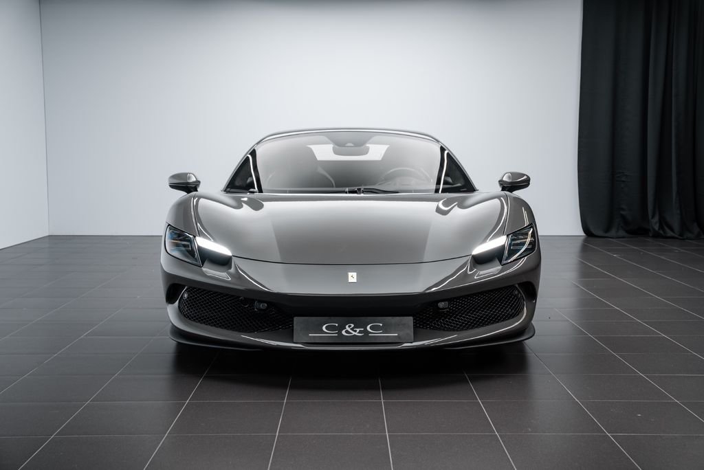 Ferrari 296 GTS 2025