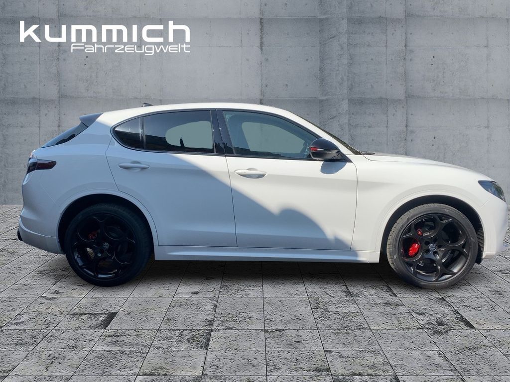 Alfa Romeo Stelvio 2025