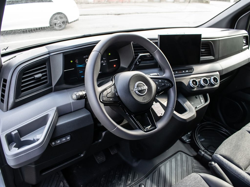 Nissan Interstar 2025