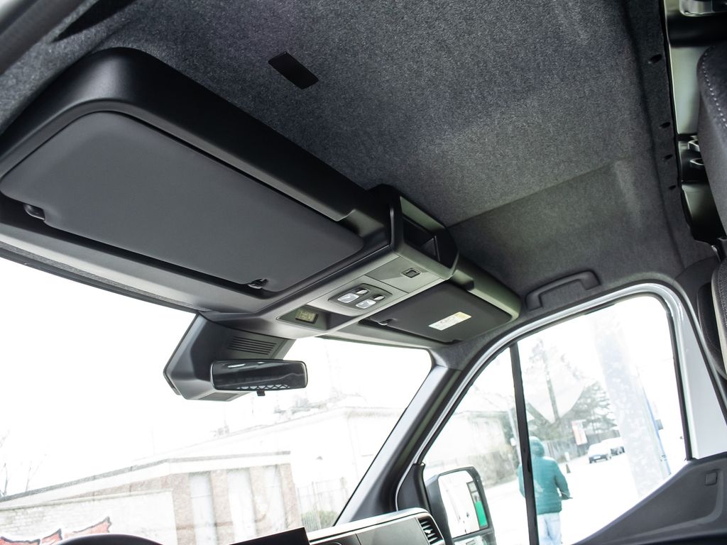 Nissan Interstar 2025