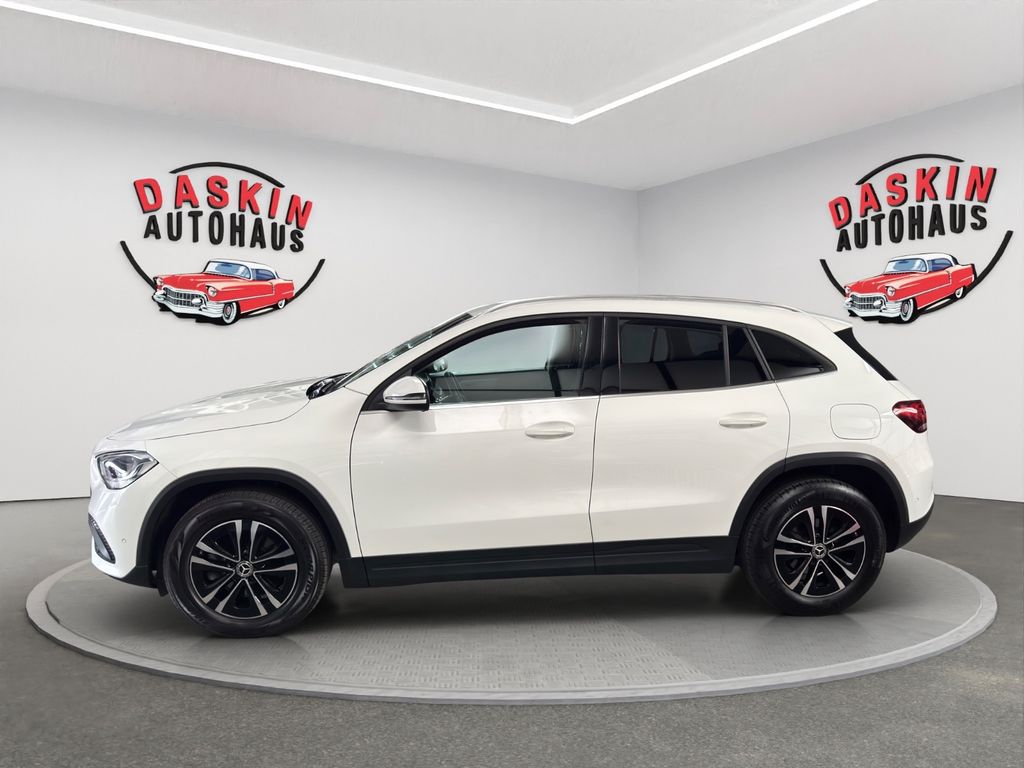 Mercedes-Benz GLA 180 2023