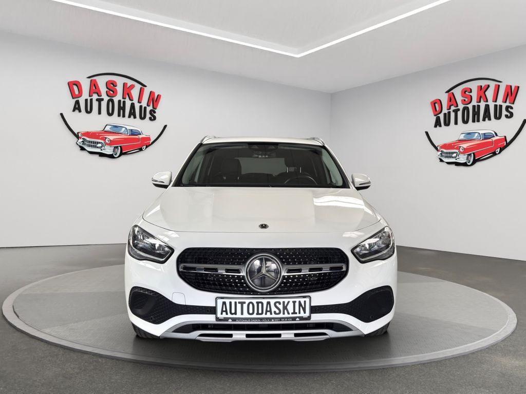 Mercedes-Benz GLA 180 2023