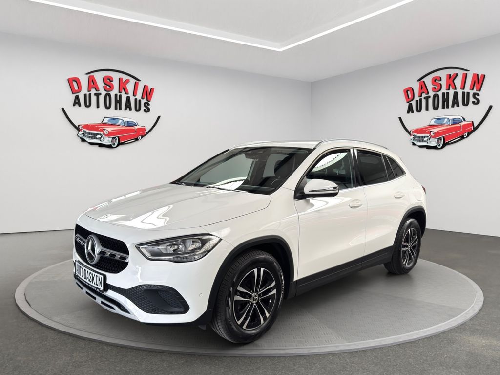Mercedes-Benz GLA 180 2023