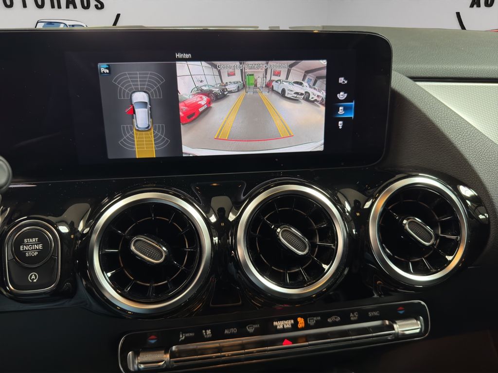 Mercedes-Benz GLA 180 2023