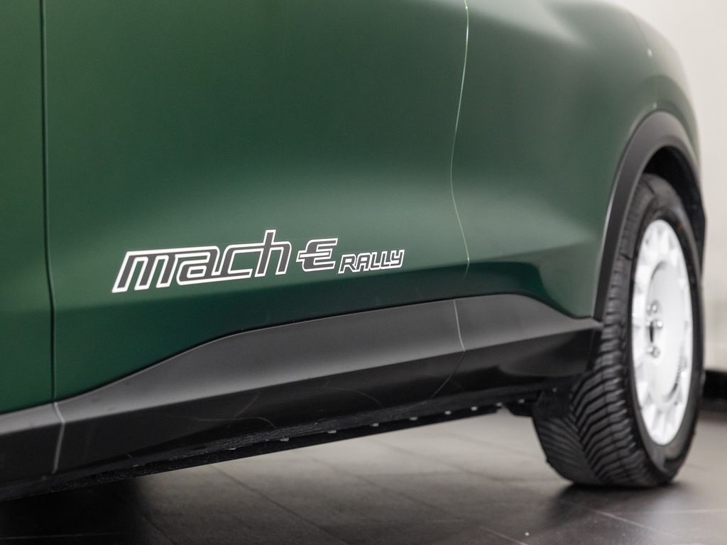 Ford Mustang Mach-E 2025