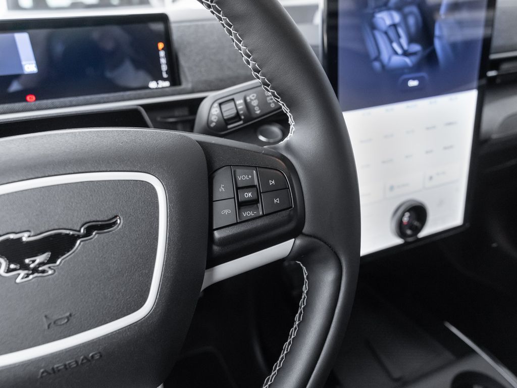 Ford Mustang Mach-E 2025