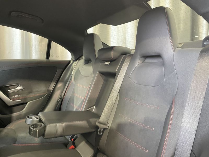 Mercedes-Benz CLA 200 2024