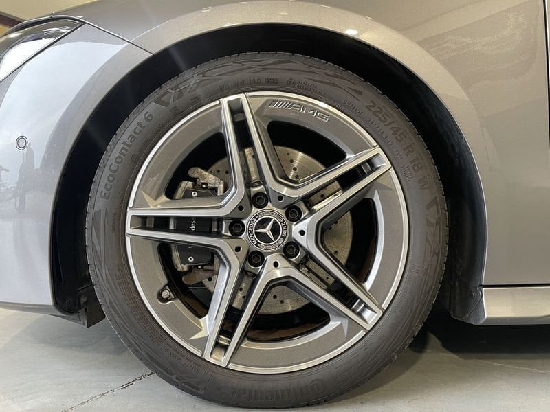 Mercedes-Benz CLA 200 2024