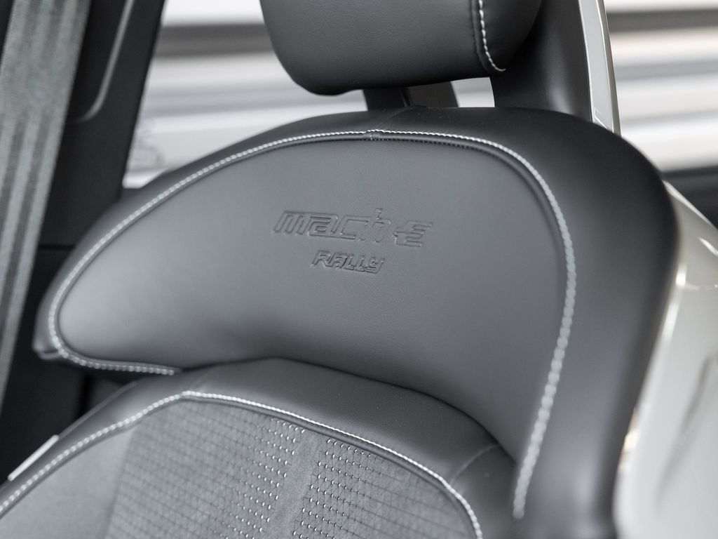 Ford Mustang Mach-E 2025