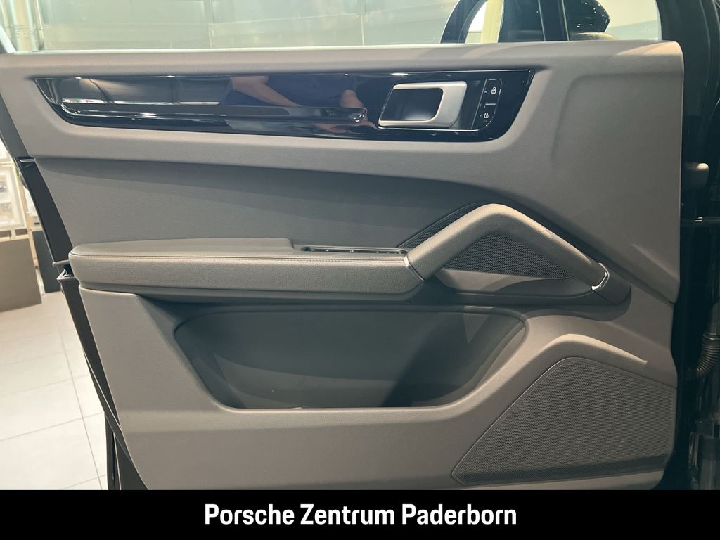 Porsche Cayenne 2020