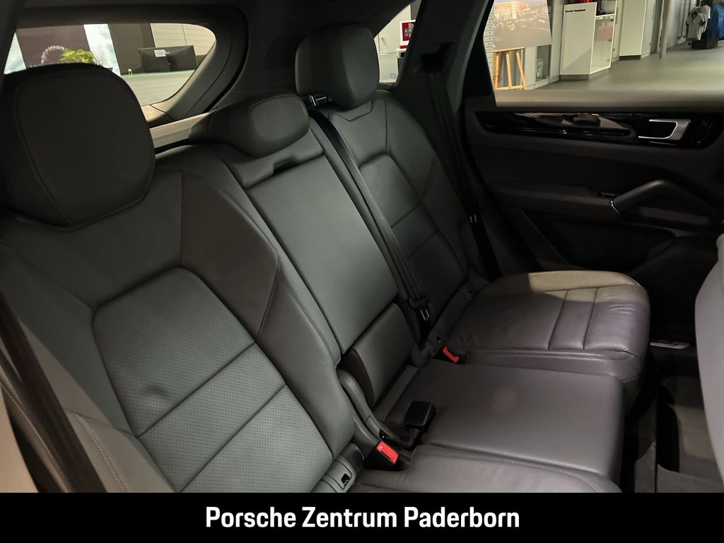 Porsche Cayenne 2020