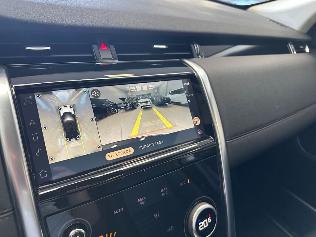 Land Rover Discovery Sport 2021