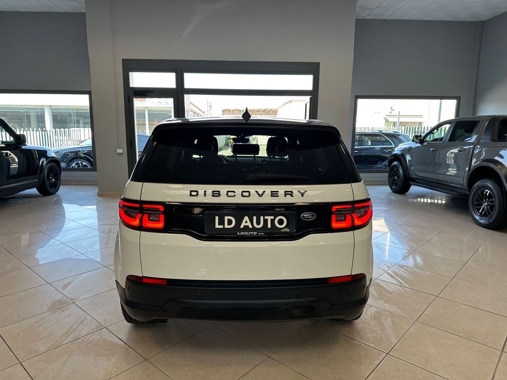 Land Rover Discovery Sport 2021