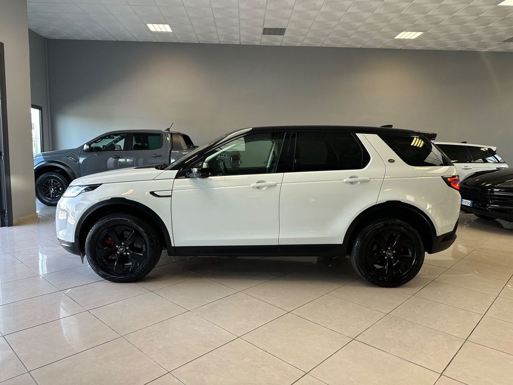 Land Rover Discovery Sport 2021