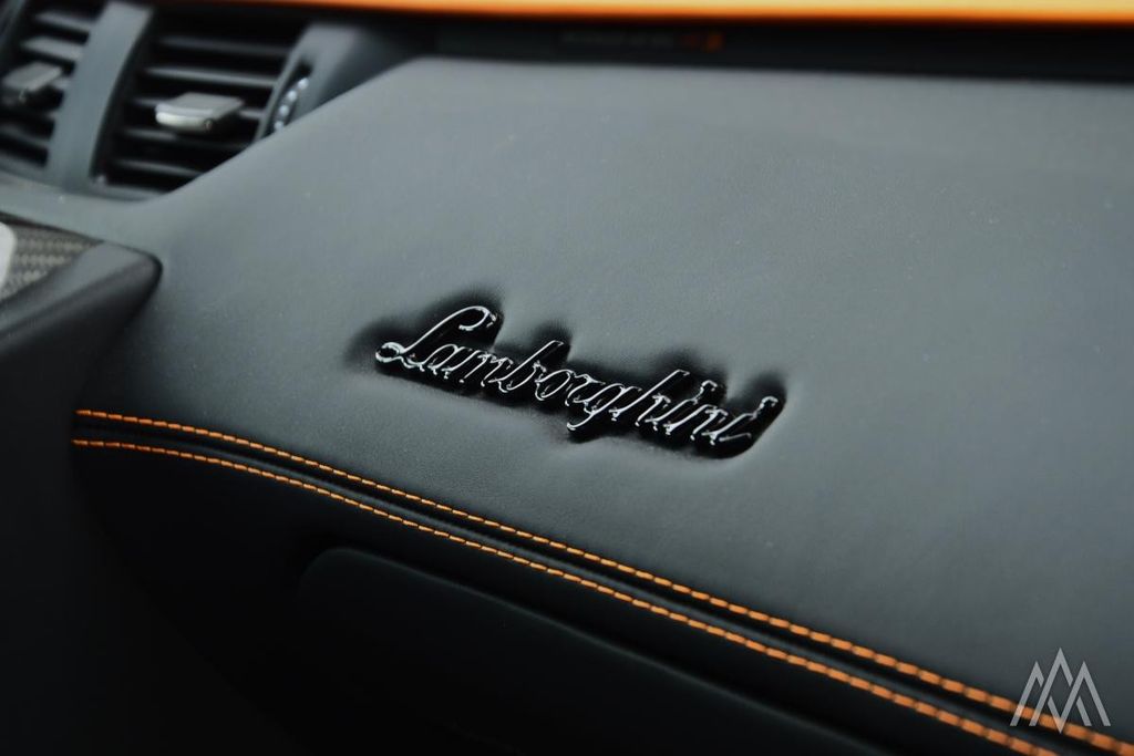 Lamborghini Aventador 2018