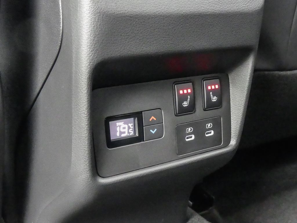 Nissan X-Trail 2025