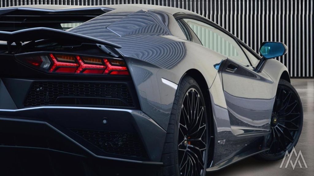 Lamborghini Aventador 2018