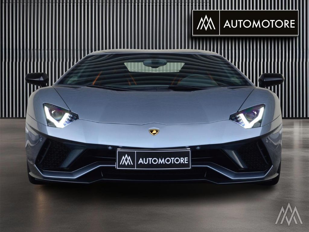 Lamborghini Aventador 2018
