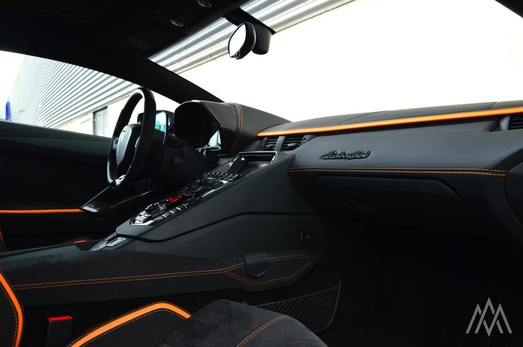 Lamborghini Aventador 2018