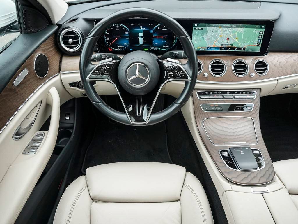 Mercedes-Benz E 300 2022