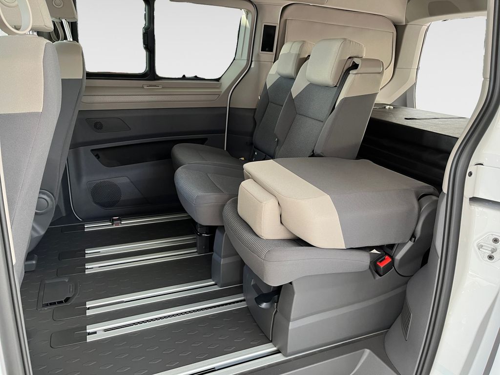 Volkswagen T7 California 2025