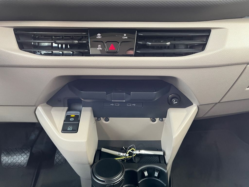 Volkswagen T7 California 2025