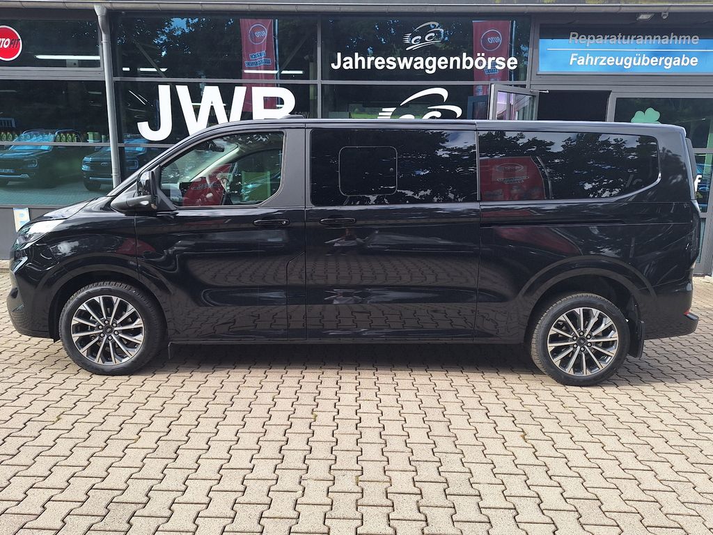 Ford Tourneo Custom 2025