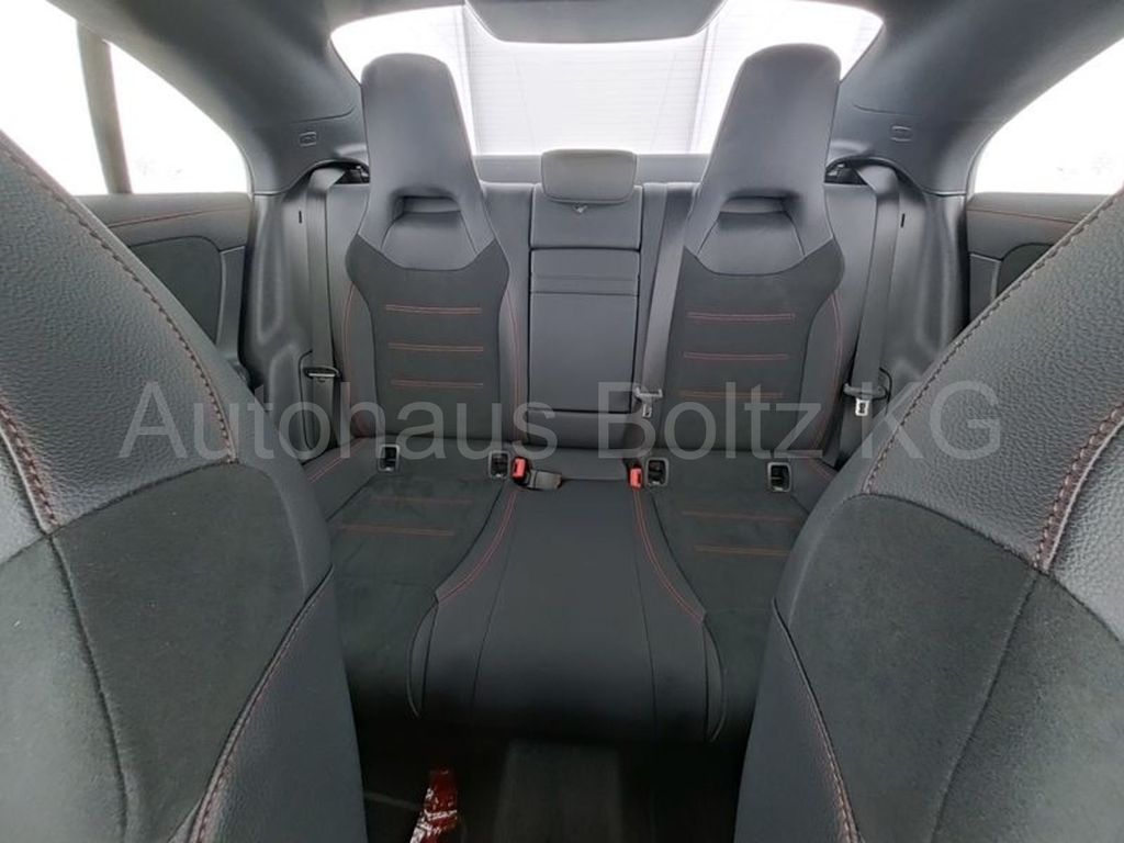 Mercedes-Benz CLA 200 2024