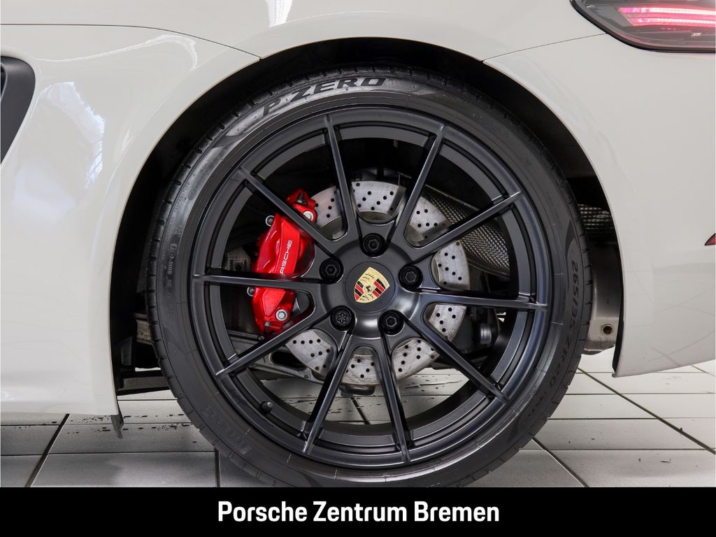 Porsche Cayman 2024