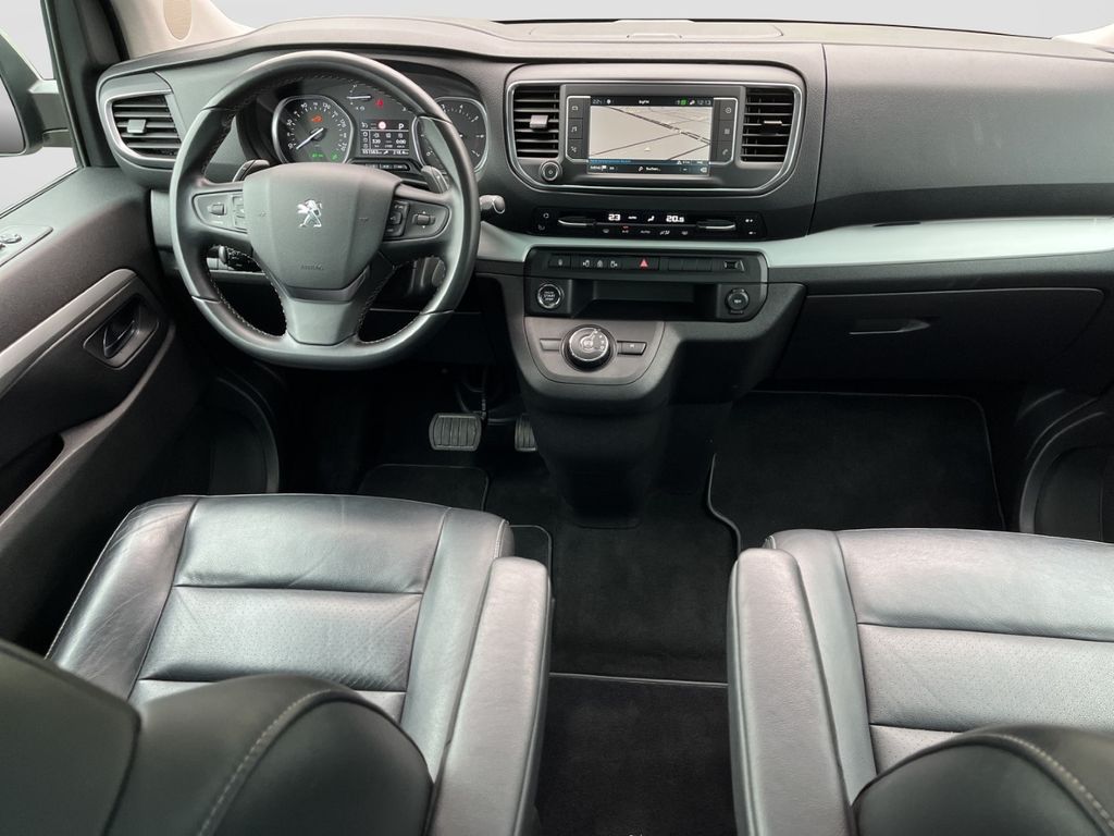 Peugeot Traveller 2021