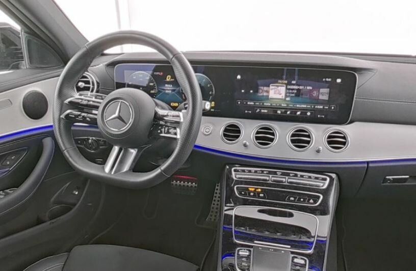 Mercedes-Benz E 300 2023
