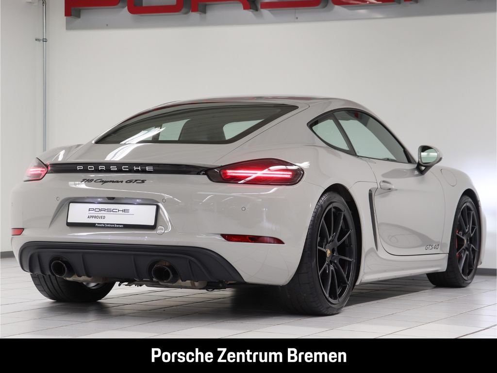 Porsche Cayman 2024