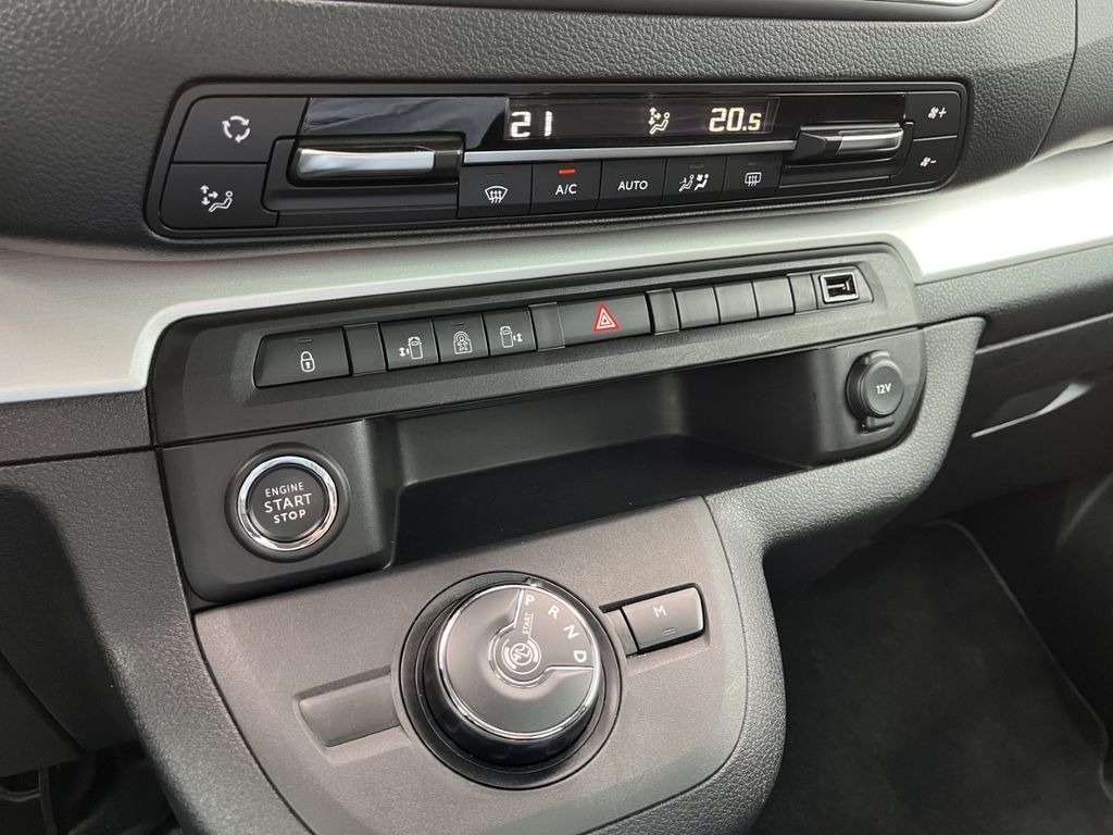 Peugeot Traveller 2021