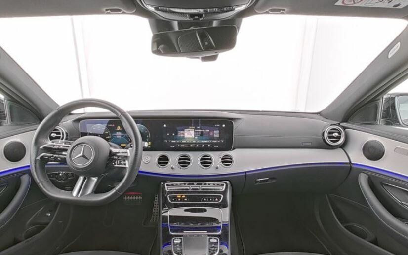 Mercedes-Benz E 300 2023