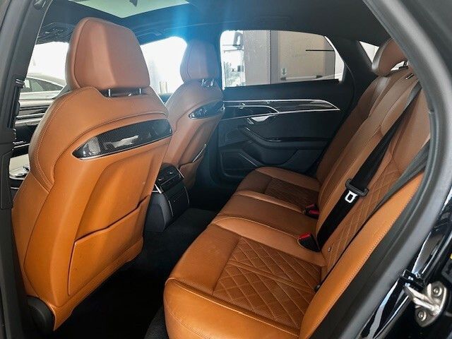 Audi A8 2023